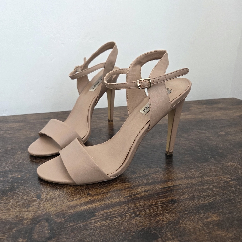 Steve Madden Dorty Heels Open Toe Nude Beige Neutral Formal Wedding Guest 9.5